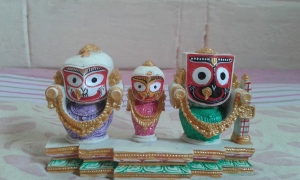 4.Jagannath No.4 Stand Green Base-Marble Dust Rs 117-